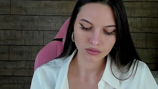 AlisaVersailles online show from 13, 11, 2025