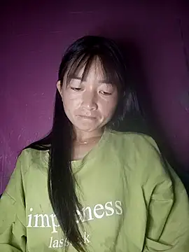 Snapshot of -mina--- chatting on 10, 9, 2025 -mina--- online show from 10, 9, 2025