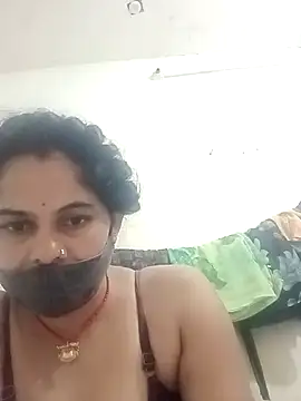 JULEE-740 online show from 15, 10, 2025