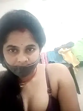 JULEE-740 online show from 17, 10, 2025