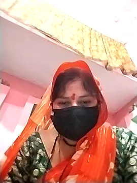 Rajnee33A online show from 13, 4, 2026