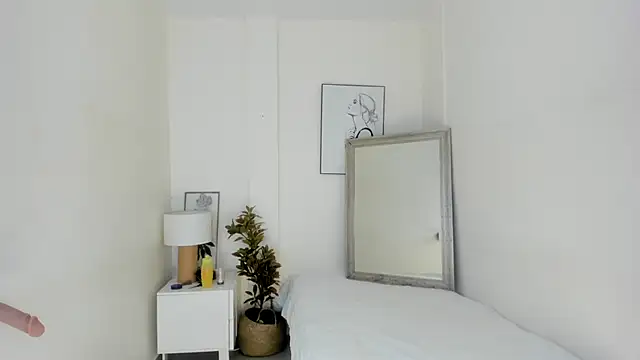 emy barnert online show from 2, 12, 2025