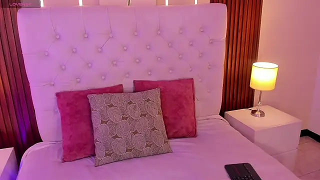 ViolettaAlemida online show from 22, 9, 2025