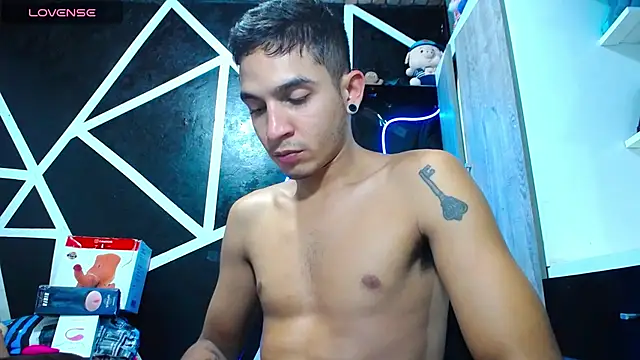 Snapshot of Angel_latinboy chatting on 20, 2, 2025 Angel latinboy online show from 20, 2, 2025