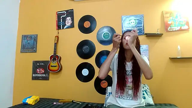 skinnyverus18 online show from 27, 9, 2025