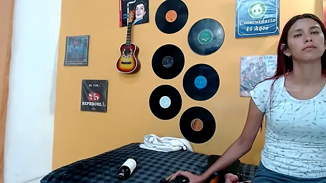 skinnyverus18 online show from 3, 3, 2026