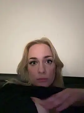 DaryaDoll online show from 11, 4, 2026