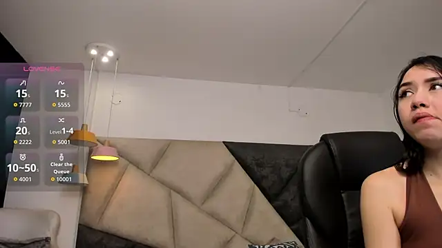 SaraWagner  online show from 24, 11, 2025