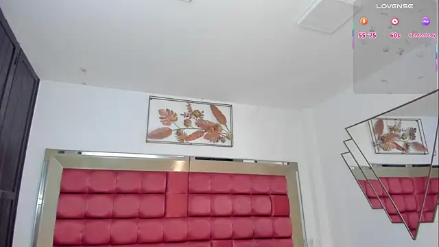 SaraWagner  online show from 17, 12, 2025