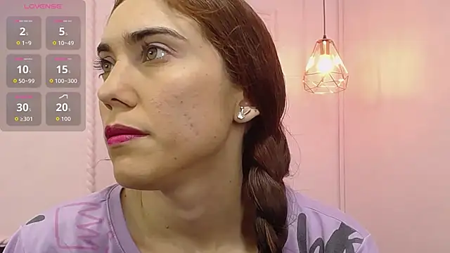 Snapshot of danna7cute chatting on 10, 9, 2025 danna7cute online show from 10, 9, 2025