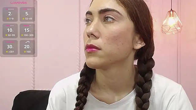 Snapshot of danna7cute chatting on 3, 10, 2025 danna7cute online show from 3, 10, 2025