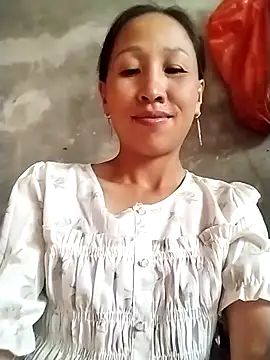 cute love00 online show from 23, 9, 2025