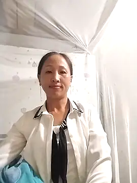 cute love00 online show from 7, 10, 2025