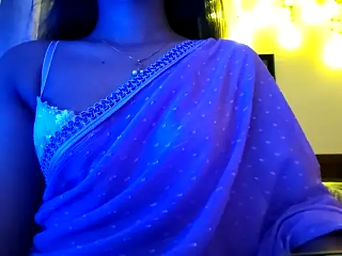 Snapshot of Maria--Strella chatting on 29, 10, 2025 Maria--Strella online show from 29, 10, 2025