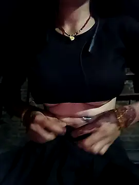 Snapshot of SpicyRoshni chatting on 15, 4, 2026 SpicyRoshni online show from 15, 4, 2026
