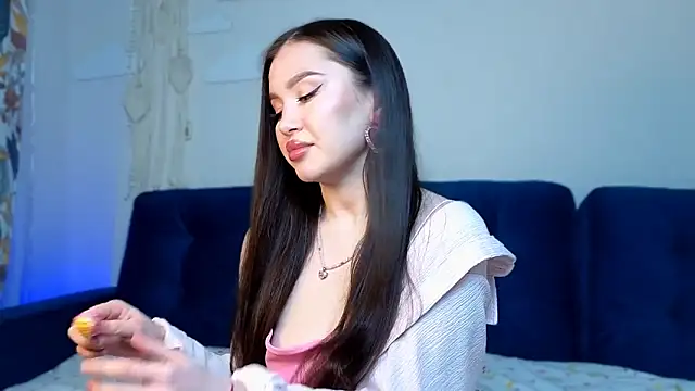 Snapshot of LexeeLuv chatting on 13, 2, 2026 LexeeLuv online show from 13, 2, 2026