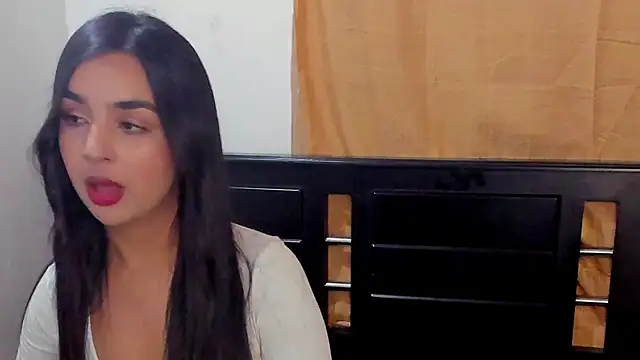 Snapshot of MelyRousee chatting on 14, 9, 2025 MelyRousee online show from 14, 9, 2025
