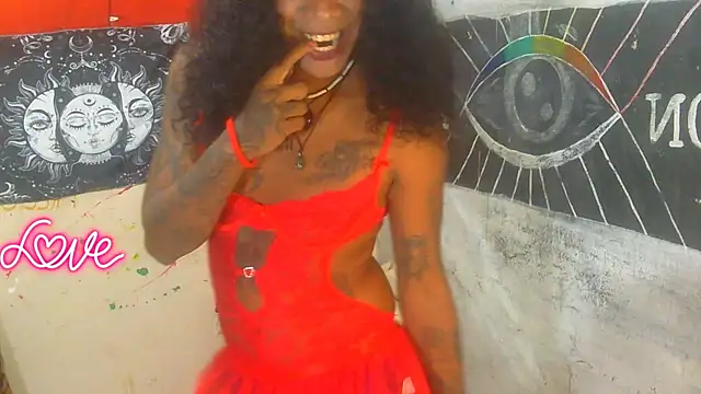 Snapshot of dariana_fire chatting on 13, 10, 2025 dariana fire online show from 13, 10, 2025