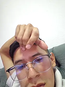 Snapshot of Ajhg98 chatting on 19, 12, 2025 Ajhg98 online show from 19, 12, 2025