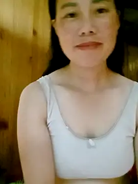Snapshot of LyyChac chatting on 16, 9, 2025 LyyChac online show from 16, 9, 2025