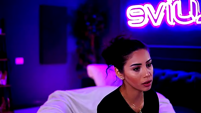 SiennaRuh online show from 19, 11, 2025