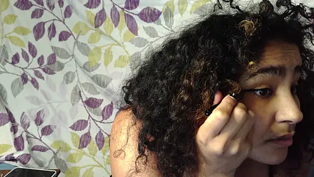 Mommybubbles2 online show from 4, 12, 2025