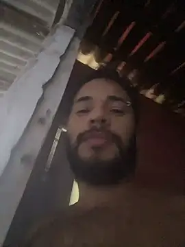 Snapshot of spiderfindom chatting on 19, 5, 2026 spiderfindom online show from 19, 5, 2026