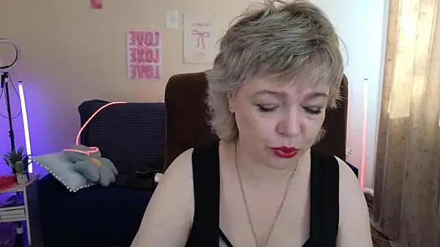 Snapshot of Rosette_Pricky chatting on 27, 6, 2026 Rosette Pricky online show from 27, 6, 2026