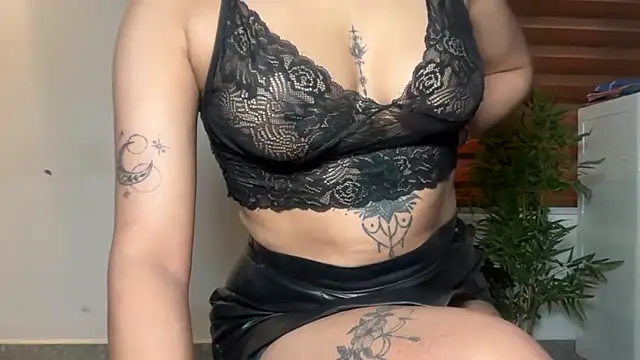 Snapshot of LucytheDevilQueen chatting on 28, 5, 2026 LucytheDevilQueen online show from 28, 5, 2026