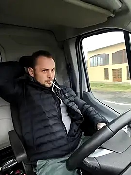 papichulo0099 online show from 4, 12, 2025