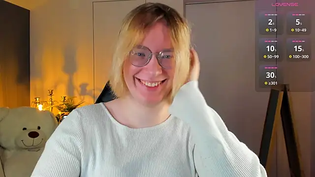 Amanda Butlerr online show from 14, 11, 2025