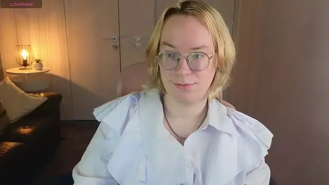 Snapshot of Amanda_Butlerr chatting on 4, 7, 2026 Amanda Butlerr online show from 4, 7, 2026