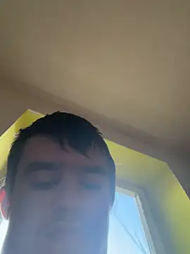 pussyhunter323557 online show from 8, 4, 2026