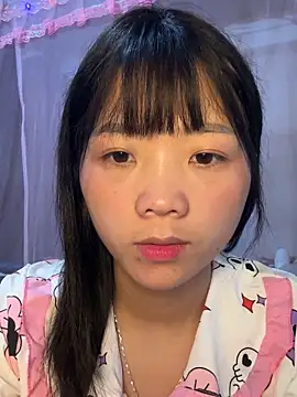 Snapshot of thaoyeuuu chatting on 5, 10, 2025 thaoyeuuu online show from 5, 10, 2025