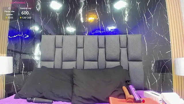 BustyGlow online show from 17, 1, 2026