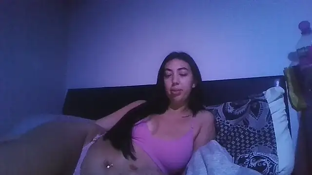 Snapshot of Miss_lunaxx chatting on 13, 11, 2025 Miss lunaxx online show from 13, 11, 2025