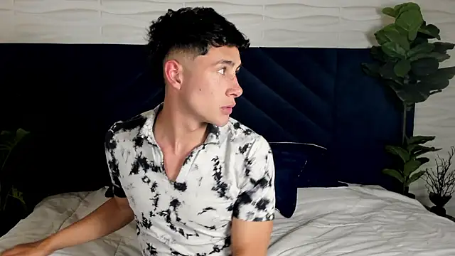 AustinJones  online show from 17, 11, 2025