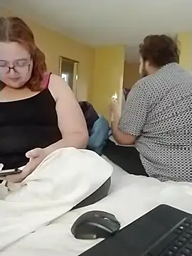 XEmoxkittyx online show from 23, 3, 2026