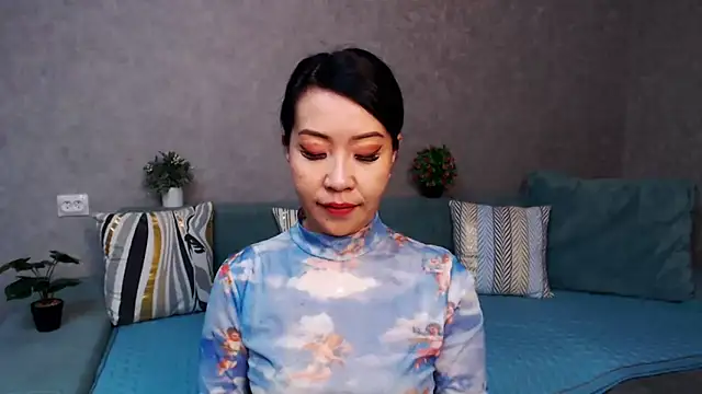 LiaPak online show from 18, 11, 2025