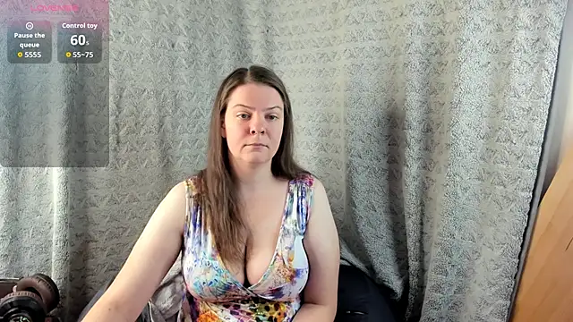 MiaLores online show from 4, 11, 2025