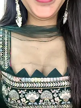 Snapshot of Cute_merry01 chatting on 15, 2, 2026 Cute merry01 online show from 15, 2, 2026