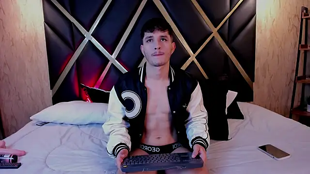 LiamMuller online show from 14, 10, 2025