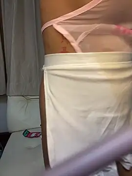 Snapshot of zghn8 chatting on 8, 9, 2025 zghn8 online show from 8, 9, 2025