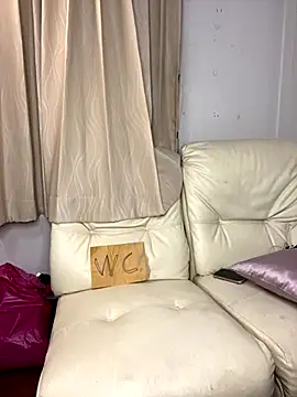 Snapshot of zghn8 chatting on 16, 9, 2025 zghn8 online show from 16, 9, 2025