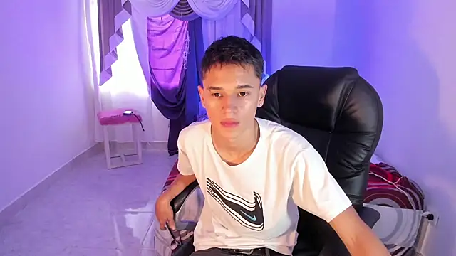 Aron Boyy online show from 15, 9, 2025