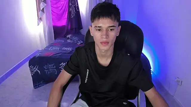 Aron Boyy online show from 25, 10, 2025