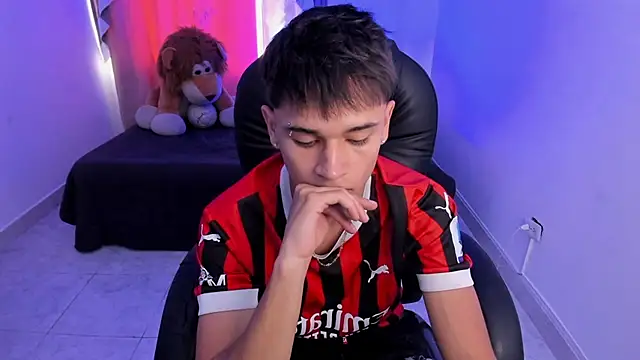 Aron Boyy online show from 10, 2, 2026