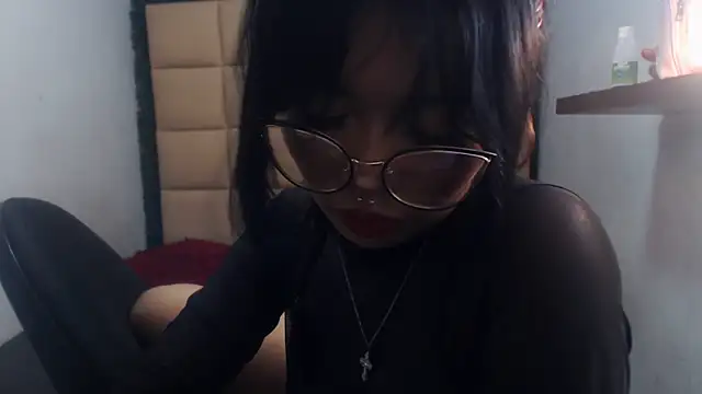 Snapshot of lilith_sexy19 chatting on 10, 9, 2025 lilith sexy19 online show from 10, 9, 2025