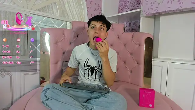 Dani rivass online show from 11, 10, 2025