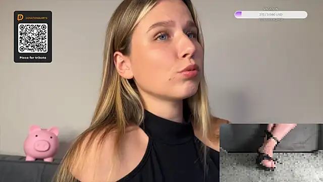 Snapshot of GoddessRoss chatting on 13, 9, 2025 GoddessRoss online show from 13, 9, 2025